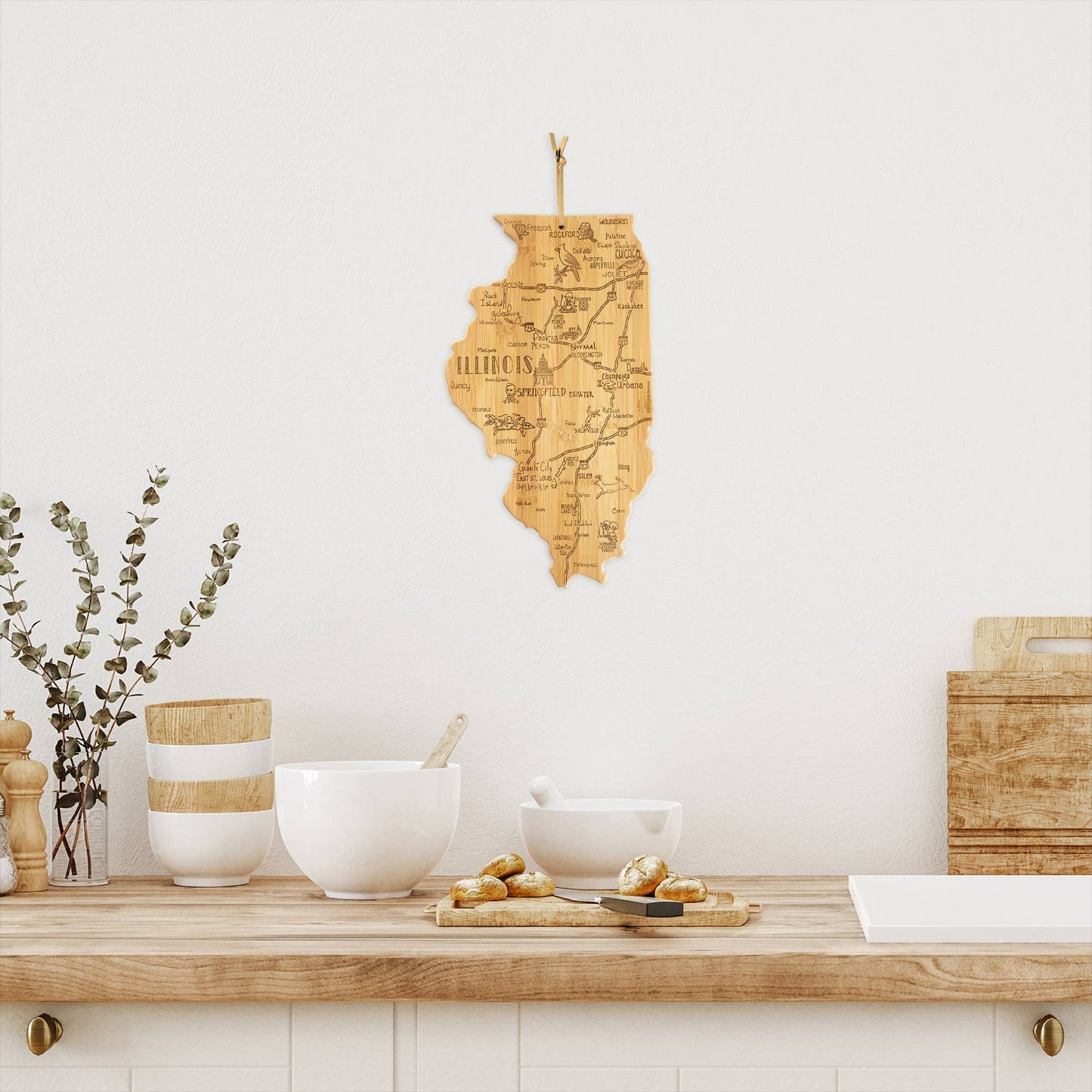 Destination Illinois State-Shaped Serving & Cutting Board