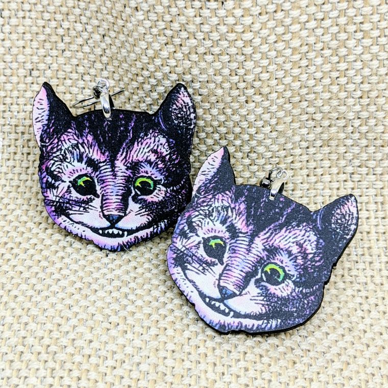 Cheshire Cat Earrings / Laser Cut Wood Earrings / Alice in Wonderland Earrings / Fantasy Earrings Literary Illustration - supermanstuff.com